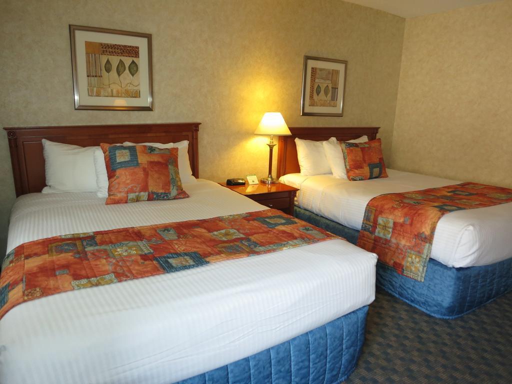 North Vancouver Hotel Extérieur photo