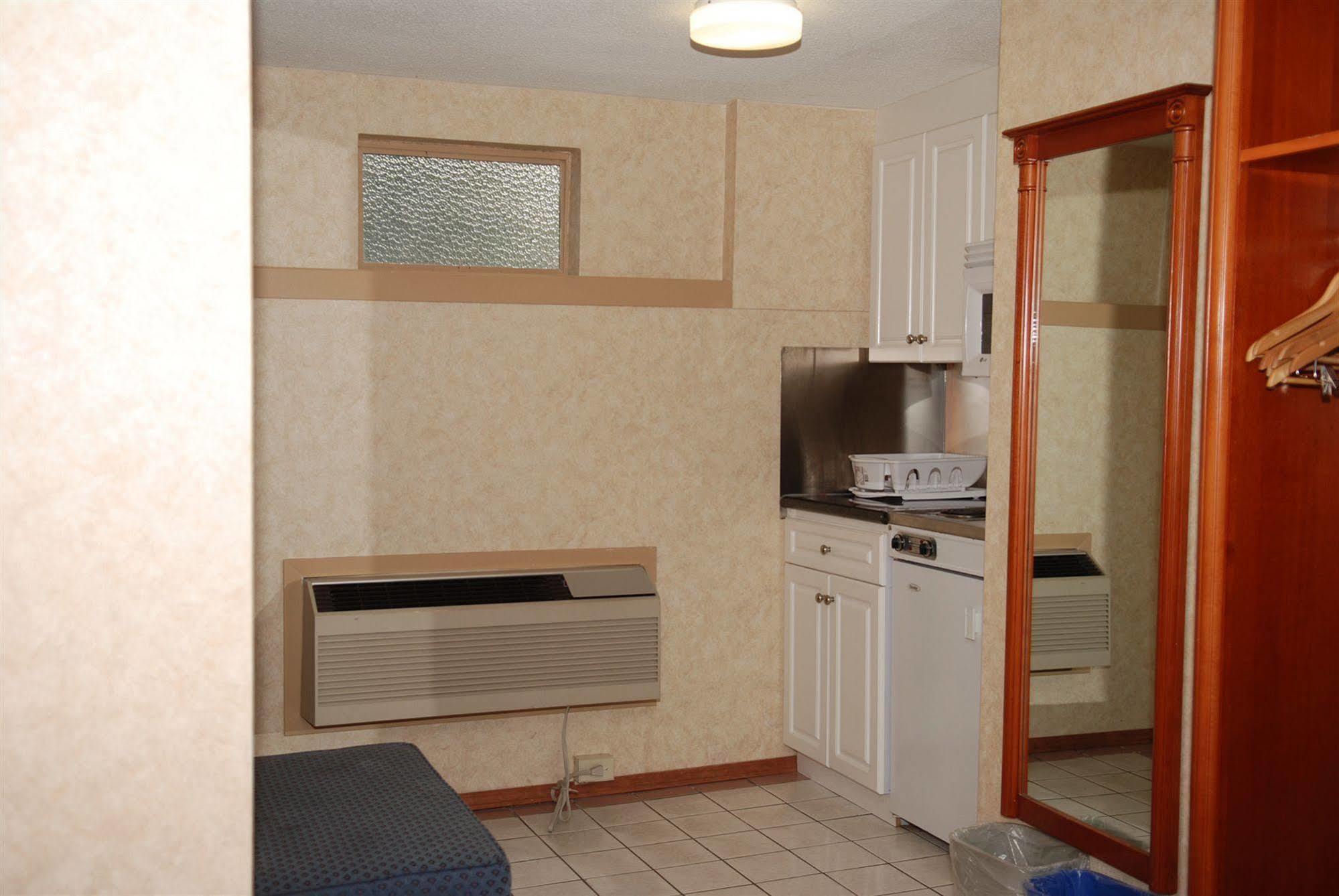 North Vancouver Hotel Extérieur photo