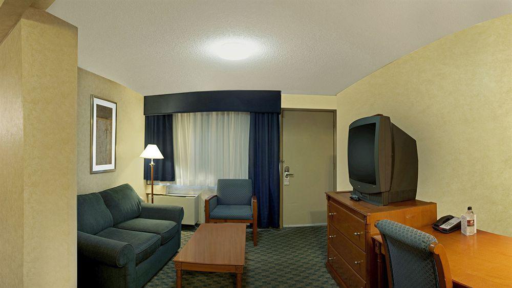 North Vancouver Hotel Extérieur photo