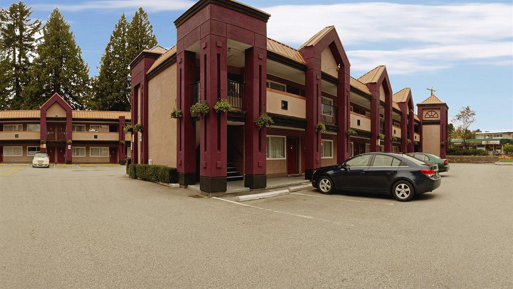 North Vancouver Hotel Extérieur photo